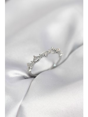 Zenvia Zirkon Taşlı Pirinç Gümüş Renk Kadın Yüzük ZNV-EBJT4377