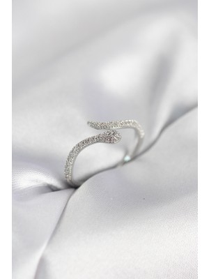 Zenvia Gümüş Renk Yılan Model Zirkon Taşlı Kadın Yüzük ZNV-EBJT4377