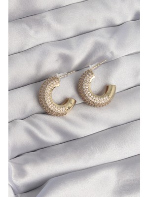 Zenvia Pirinç Gold Renk Zirkon Taşlı Yarım Halka Küpe ZNV-EBJT4377