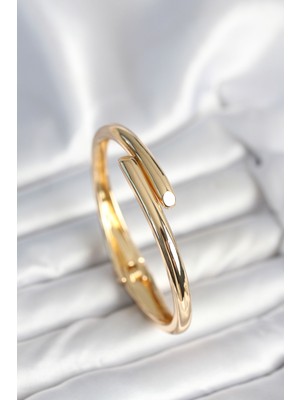 Zenvia Pirinç Gold Renk Kadın Kelepçe Bileklik ZNV-EBJT4377