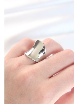 Zenvia Silver Renk Ayarlanabilir Kavisli Ayna Yüzük ZNV-EBJT4377