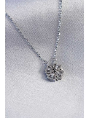 Zenvia 316L Çelik Gümüş Renk Açılır Yonca Model Kadın Kolye ZNV-EBJT4377