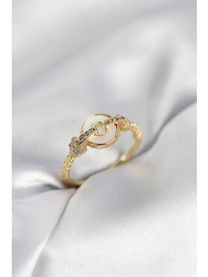 İsmiyle Al Gold Renk Daire Form Sedef ve Zirkon Taşlı Kadın Yüzük
