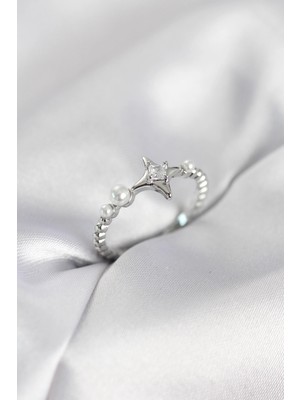 Shopwave Minimal Kutup Yıldızı Model Zirkon Taşlı Gümüş Renk Kadın Yüzük