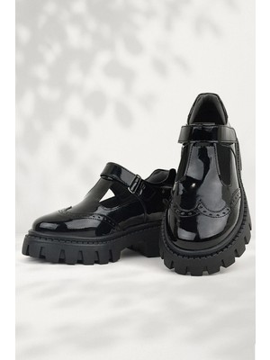 Rakerplus Siyah Rugan Cırtlı Kız Çocuk Okul Ayakkabı