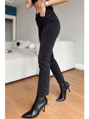 Aida Fashion Kesik Paça Mom Fit Jeans