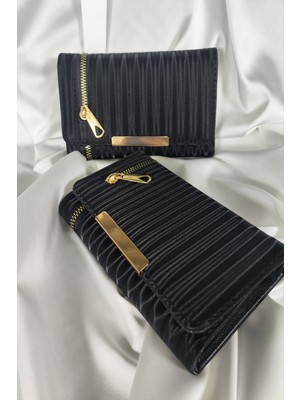 Belirtilmemiş Siyah Kadın Cüzdanı Çıtçıtlı Kapaklı, Içten Fermuarlı, Kartlık Bölmeli