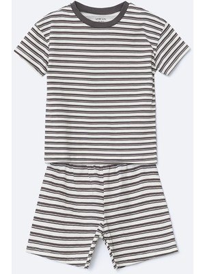 Lc Waikiki Yeni Sezon Çizgili Erkek Bebek Şortlu Pijama Takım