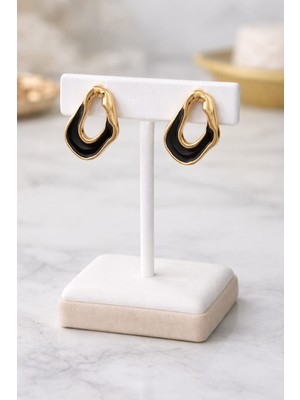 Dasemura Asimetrik Siyah Mineli Altın Renk Küpe