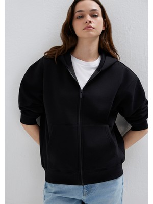 Mavi Mavi Logo Nakış Detaylı Kapüşonlu Siyah Sweatshirt 1S10532-900