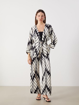 Lc Waikiki Yeni Sezon Beli Lastikli Desenli Geniş Paça Kadın Pantolon