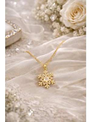 Zirkon Taşlı Altın Kaplama Kar Tanesi Kolye - Kadın Kar Kristali Figürlü Günlük Şık Hediye Kutulu