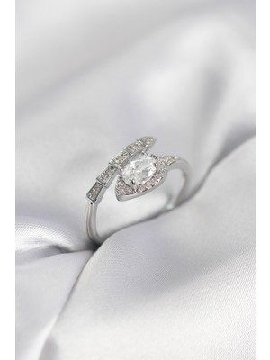 Clariss Yılan Model Gümüş Renk Zirkon Taşlı Kadın Yüzük