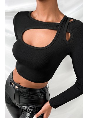 Giyim Kadın Siyah Göğüs Dekolteli Çapraz Askılı Uzun Kollu Crop Top Bluz