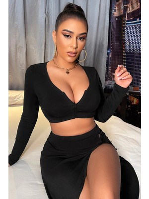Giyim Kadın Siyah Uzun Kol Göğüs ve Göbek Dekolteli Fermuarlı Crop Top Bluz