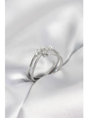 Erbilden Erb Gümüş Renk Incili Yıldız Model Zirkon Taşlı Kadın Yüzük