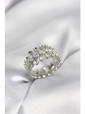 Erbilden Erb Gümüş Renk Zirkon Taşlı Sıralı Damla Model Kadın Yüzük