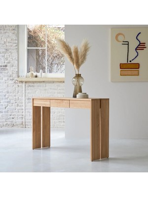 Normadia Doğal Masif Ahşap Basit Tasarımlı Dresuar, Şık ve Işlevsel Dekorasyon