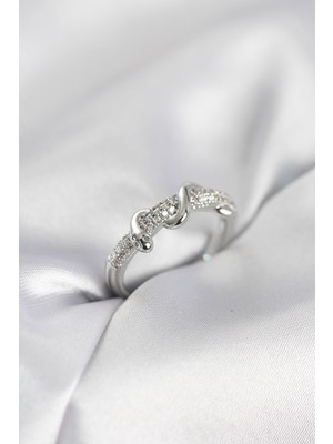 HERŞEYBURDAMODA Gümüş Renk Zirkon Taşlı Sarmal Yılan Model Kadın Yüzük