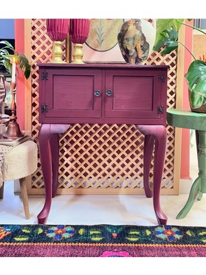 Normadia El Işlemeli Eskitme Ahşap Dresuar, Şık ve Zarif Tasarım