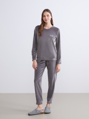 Lc Waikiki Yeni Sezon Bisiklet Yaka Nakışlı Kadife Kadın Pijama Takımı