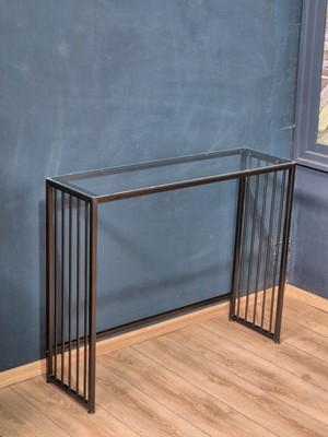 Normadia Şeffaf Cam ve Metal Detaylı Modern Konsol, Siyah Renkli Dekoratif Ürün