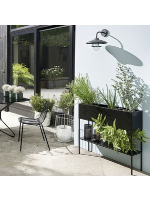 Normadia Şık ve Fonksiyonel Dekoratif Çiçeklik, Modern Dresuar Tasarımı