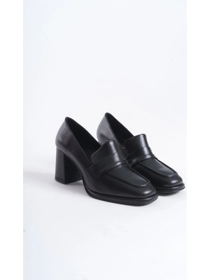Manzo Apasionudo Hakiki Deri Kare Burun Klasik Topuklu Ayakkabı