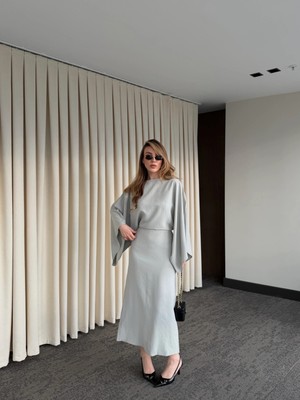 Laluvia Gri Yarasa Kol Modal Elbise - 5000