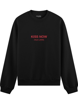 The Lucid Lab Kiss Now Talk Later Oversize Sweatshirt - Siyah