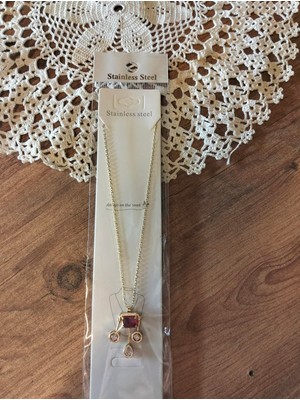  kırmızı beyaz taşlı sarkıt gold renk kolye