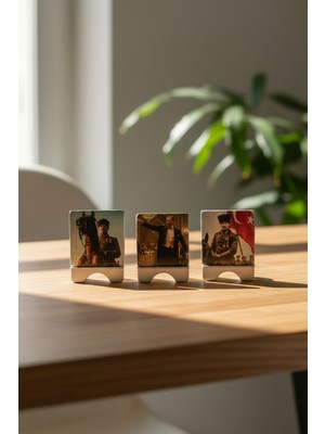 3’lü Atatürk Mermer Tablo Seti 10X10 cm – Masaüstü Standlı Dekor,