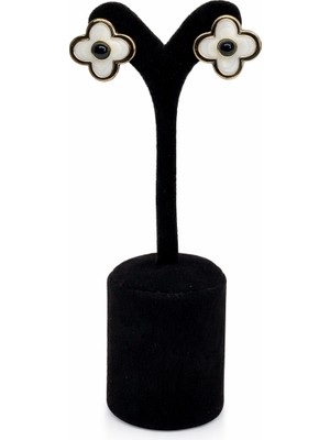 Pangu Sedef Detaylı Çiçek Formlu Çelik Küpe