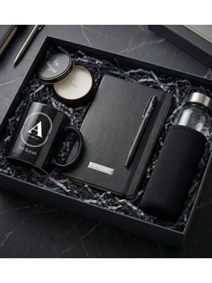 Kişiye Özel Isim Baskılı Siyah Kupa & Metal Kutulu Mum & Siyah Defter & Kalem & Kılıflı Cam Matara Hediye Seti