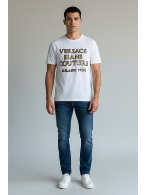 Versace Erkek Bisiklet Yaka Kabartmalı Varak Baskılı T-Shirt
