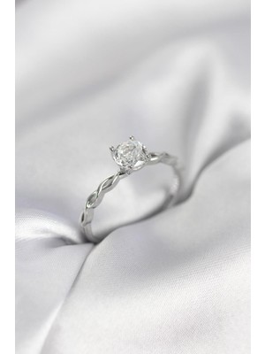 Inure Jewelry Gümüş Renk Sarmal Zincir Model Tek Taş Model Zirkon Taşlı Kadın Yüzük