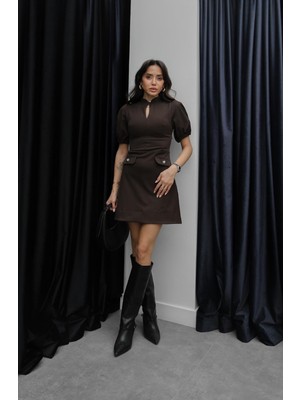 Havoş Kahverengi Cepleri Aksesuar Detaylı Elbise