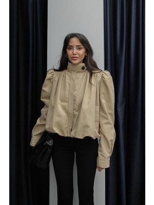 Havoş Bej Omuz Detaylı Dik Yakalı Trençkot