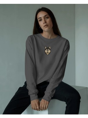 Muhtar Store Husky Baskılı Kadın Sweatshirt – Minimal Göğüs Baskı Antrasit Regular Fit