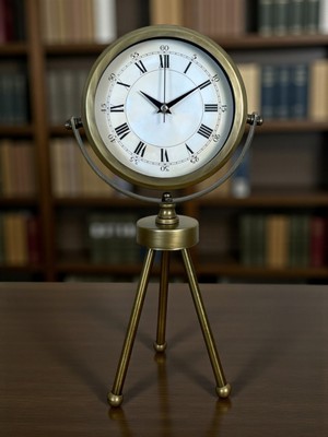 Çetiner Group Eskitme Roma Rakamlı Tripod Üç Ayaklı Metal Masa Saati