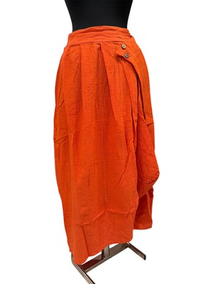 Phuti Düğme Detaylı Asimetrik Etek