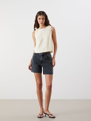 Lc Waikiki Yeni Sezon Standart Fit Kadın Jean Şort