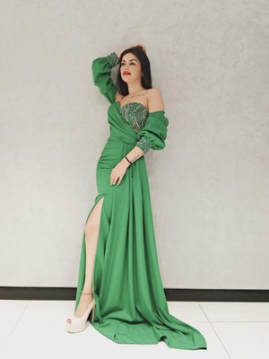 Odrella Taş Işlrmeli Yırtmaçlı Uzun Abiye Elbise Drpeli Bel