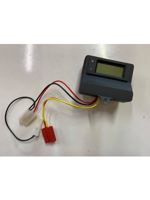 Özgürce Modern Dijital Ayna Saati, Şık ve Fonksiyonel Dekorasyon Parçası