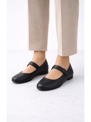 Slipcat Ofis Şıklığı Sivri Burun Düğmeli Lastikli Babet