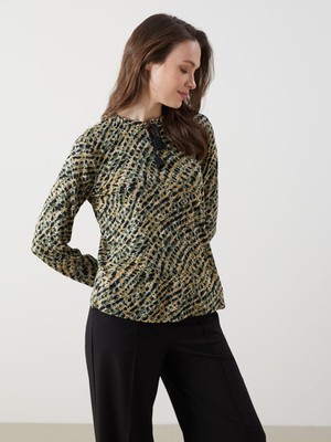 Lc Waikiki Yeni Sezon Bağlamalı Yaka Etnik Desenli Bluz