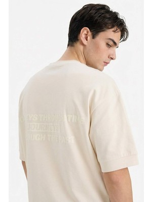 DeFacto Nefes Alabilen Loose Fit Baskılı Tişört F8128AX26SP