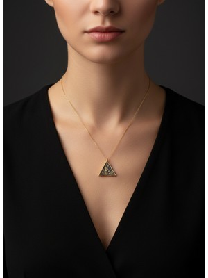 G&A Jewels Sırların Üçgeni 925 Ayar Gümüş Oksitli Yaldız (Altın) Kaplama Gümüş Kolye