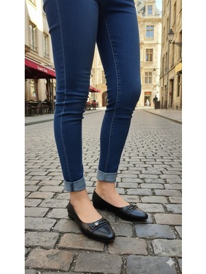 Kindep (Ayem) Toka Detaylı Günlük Kadın Babet Siyah