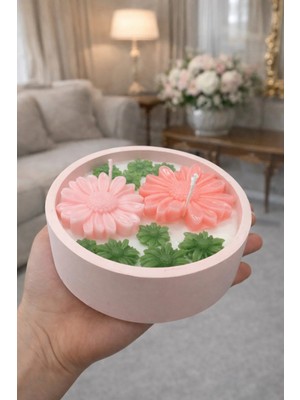 Lumus Candle Amber Kokulu %100 Doğal Soya Mum – Aromaterapi Dekoratif Mum | Çiçek Desenli Tasarım 12X4 cm